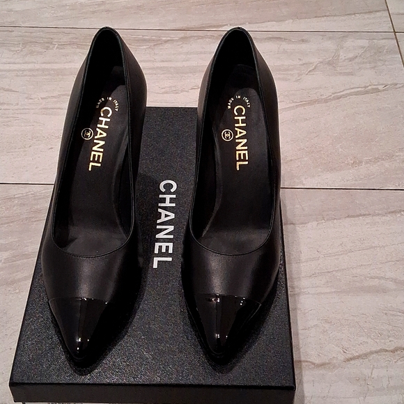 CHANEL Shoes - Chanel Black Patent Leather Heels
